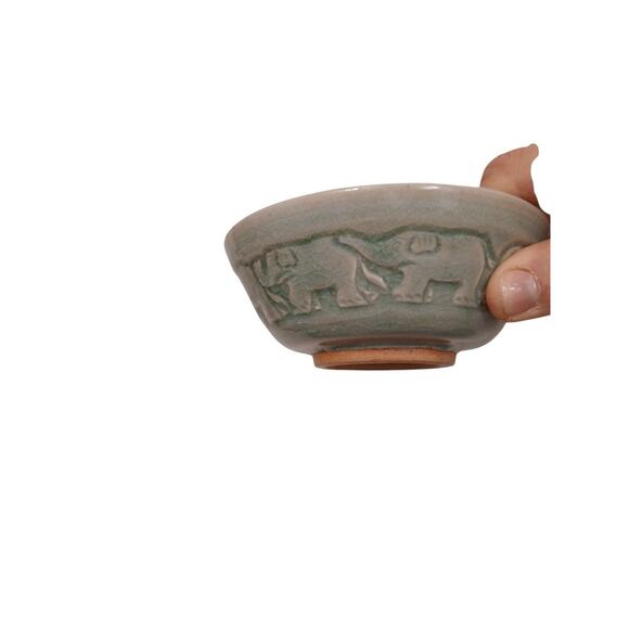 Set of 4 Baan Celadon ELEPHANTS Soup Bowls Green Glaze Pottery Rice Thailand - Picture 7 of 16